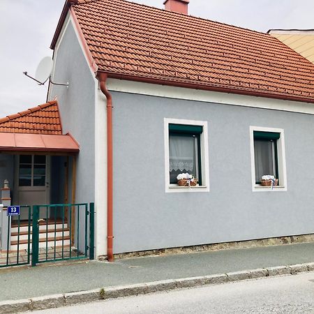Das Ferienhaus-Zurueck Zum Ursprung Güssing Exterior foto